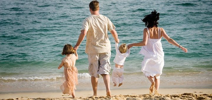 15 Inspiring Quotes About Family And Friends | LifeDaily