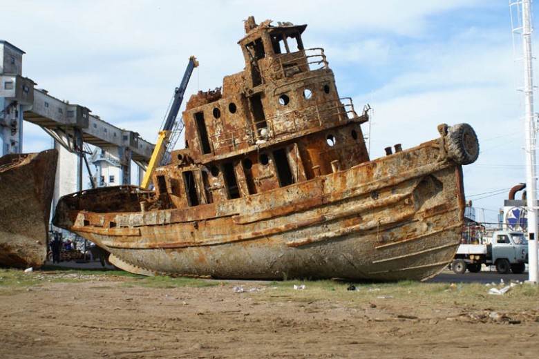 27 Shipwrecks From Around The World That Are Almost Too Creepy To Look