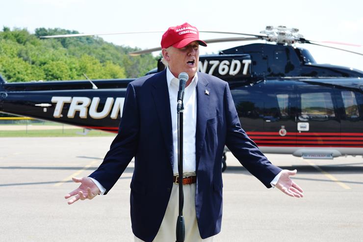 Trump by Helicopter