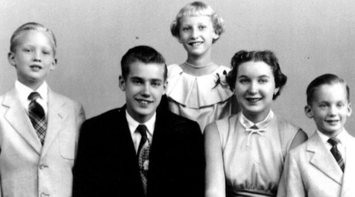 Pay students to register to vote