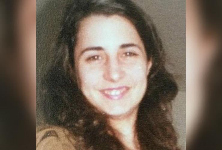 Mystery of Her Sister’s Disappearance Still Haunts This Woman After 22