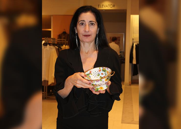 Mystery of Her Sister’s Disappearance Still Haunts This Woman After 22