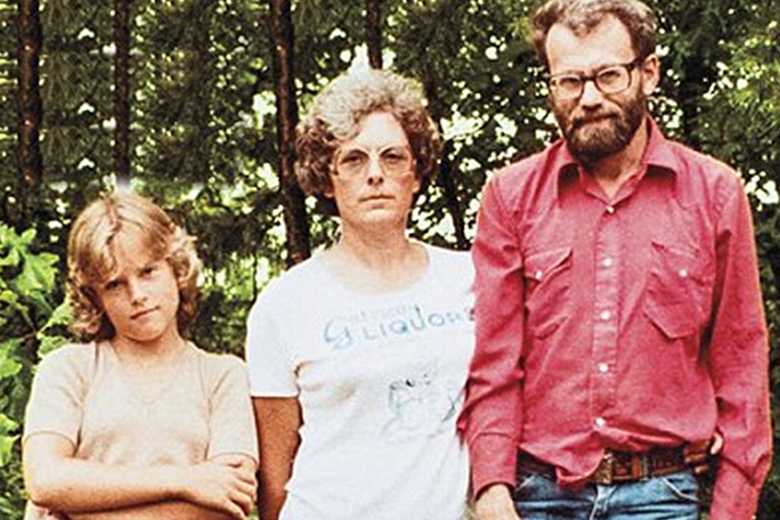 Heartbroken Daughter Learns Wholesome Senior Couple’s Dark Lifelong