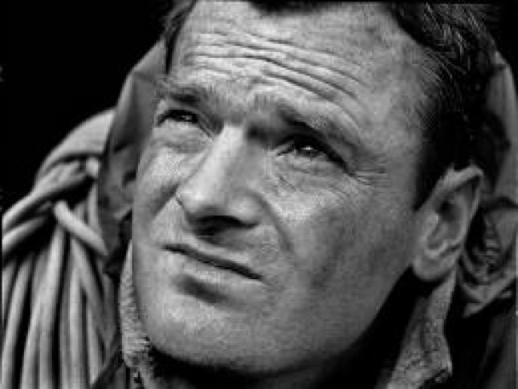 Mountain Climber Must Make Devastating Choice, But Then 4 Days Later He