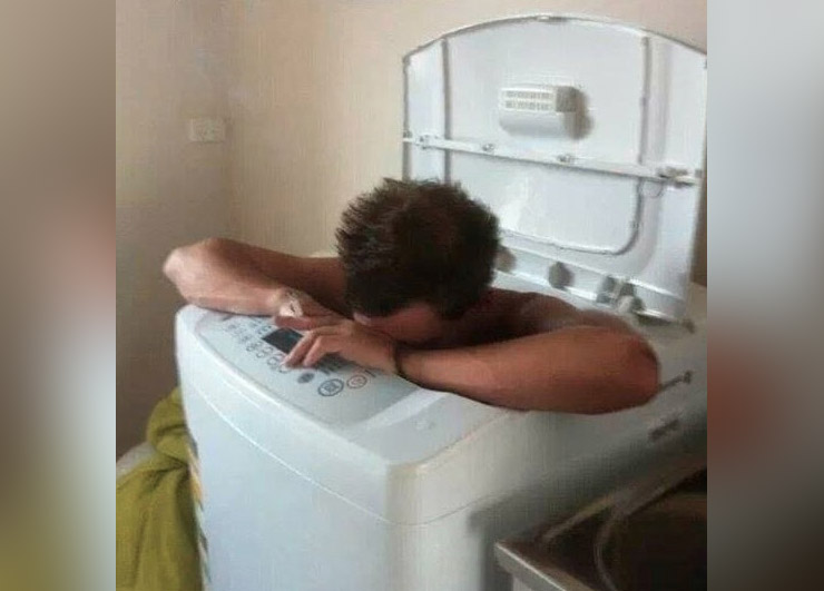 Guy Stuck in a Washing Machine