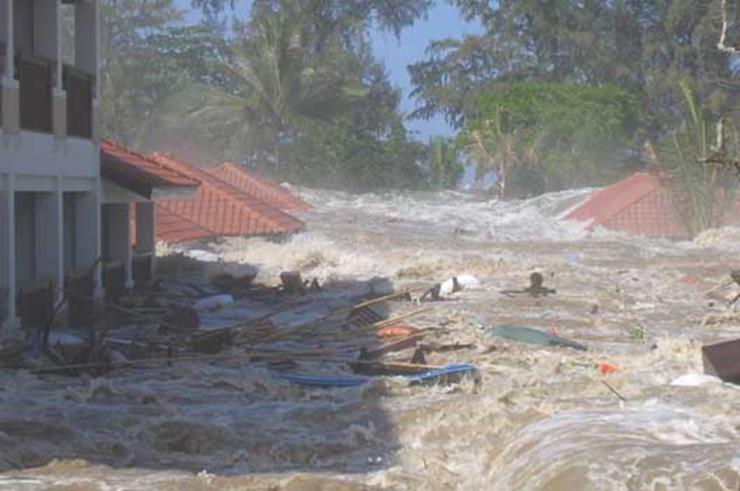 Family Overcomes Incredible Ordeal Following Devastating Tsunami ...