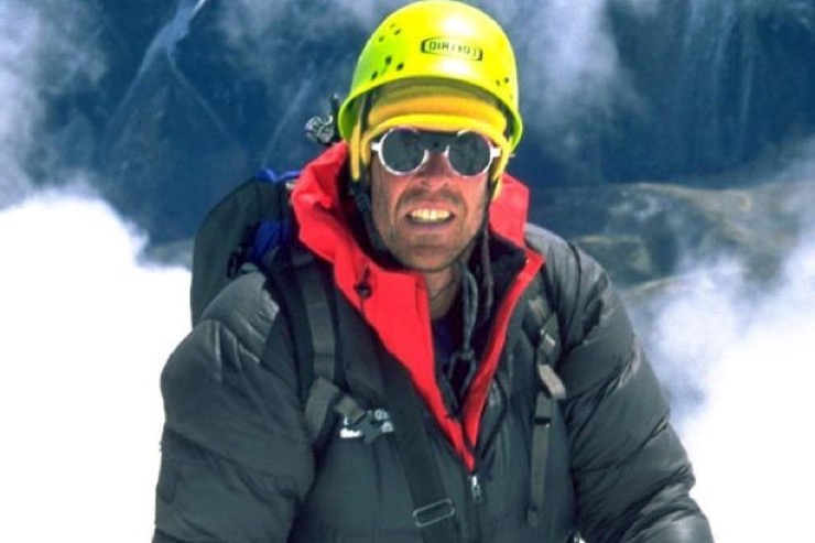 Climber Overcomes Insurmountable Odds After Being Stranded Atop Mount ...