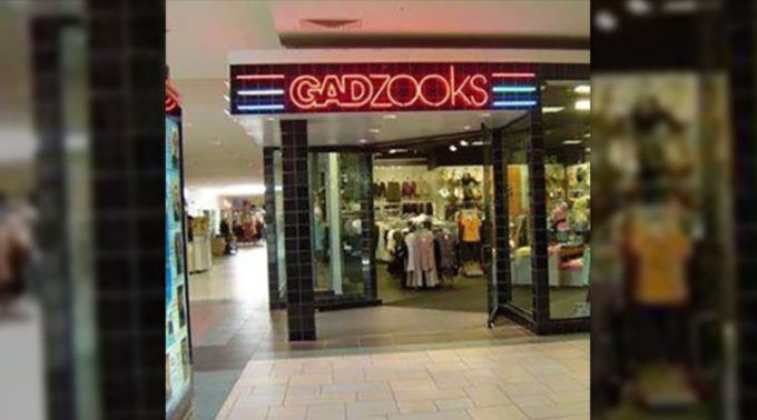 Huge Chain Stores Where You Used To Shop All The Time That No Longer Exist Today (Bonus Video at 