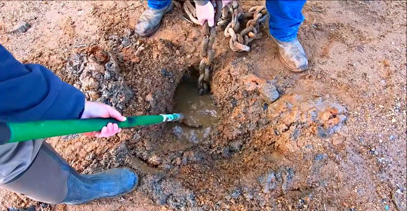 Man Finds Old Buried Chain, His Gut Then Tells Him To Keep Pulling ...